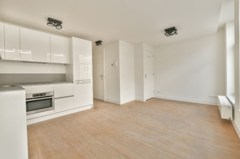 What are the benefits of cork kitchen flooring?