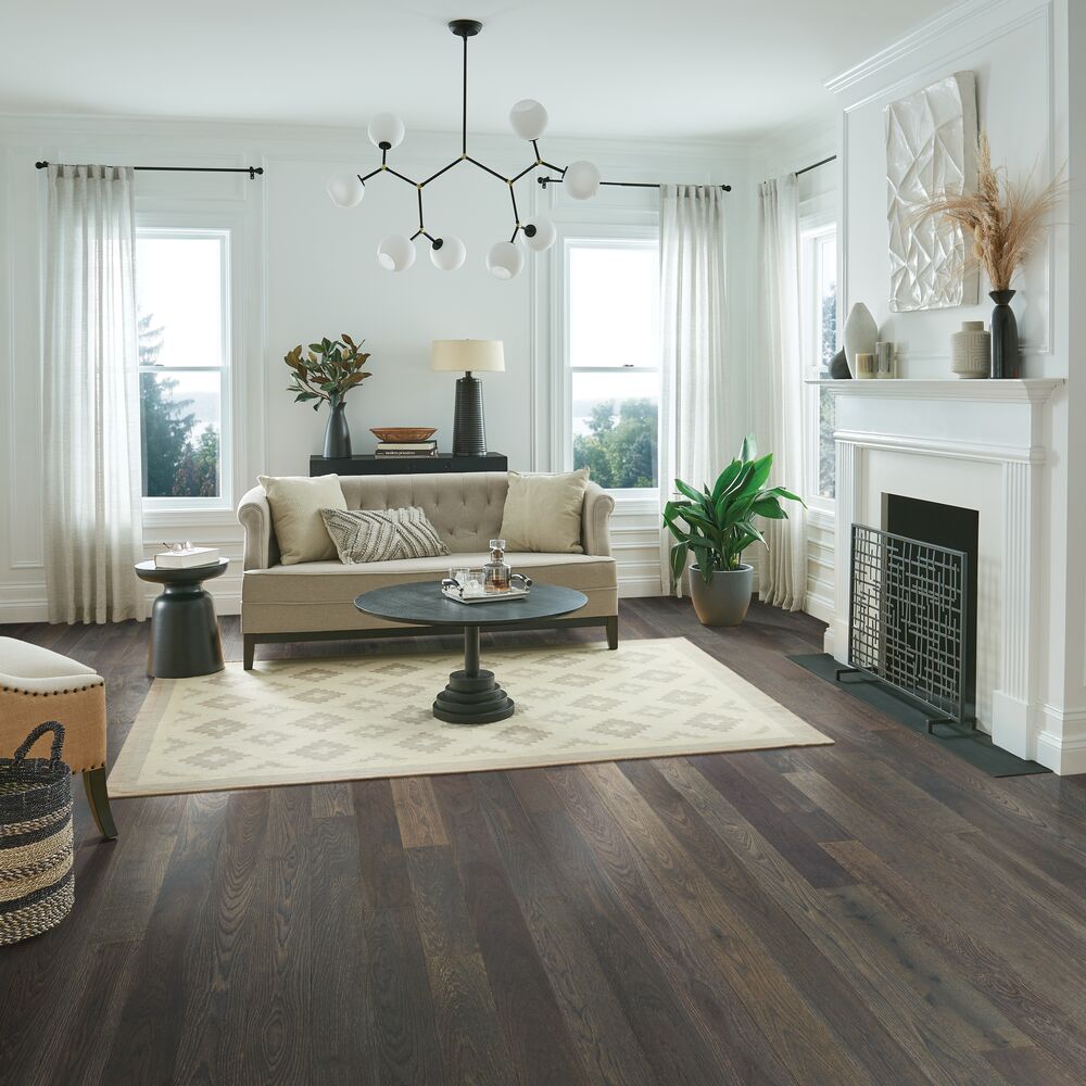 Welcoming Highlands in Soothing Gray