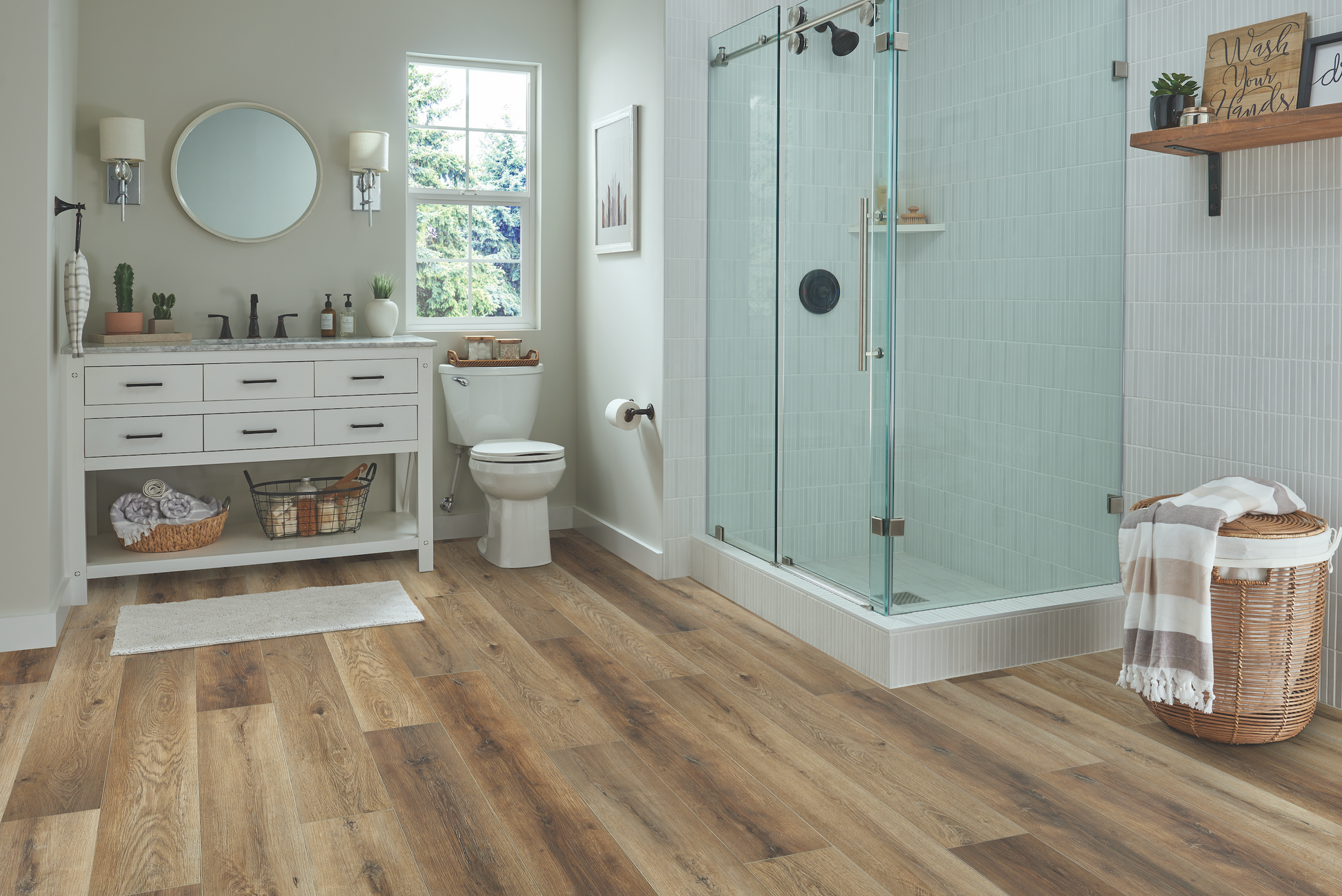 Bathroom with LagunaWood Plus in Sunburst flooring